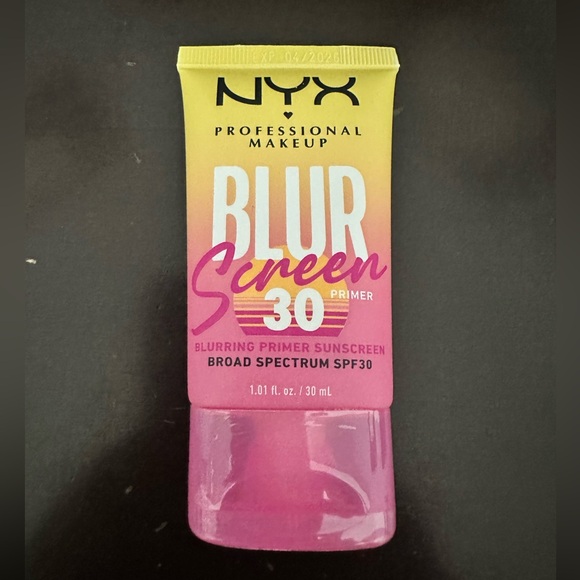 NYX Blur Screen Primer w/Blurring Sunscreen SPF30 New & Sealed! - Picture 1 of 3